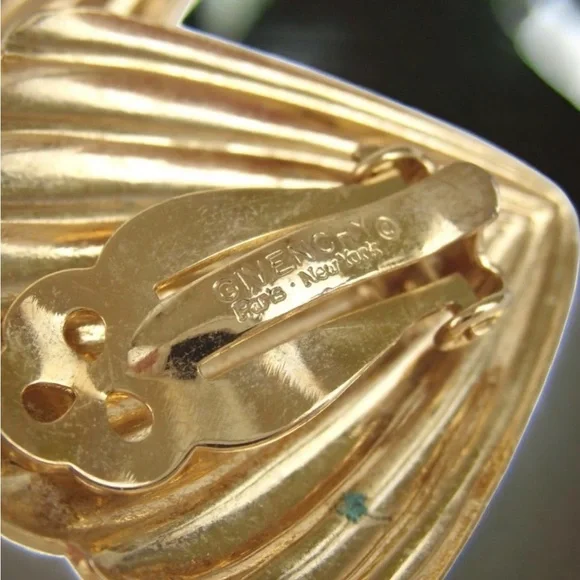 GIVENCHY Vintage Crystal Clip On Earrings 🤩✨ - Picture 7 of 8